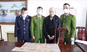 Triệt phá đường dây mua bán trái phép 22 bánh heroin ​