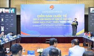 Chia sẻ kinh nghiệm xây dựng và thực hiện chính sách phát triển thanh niên