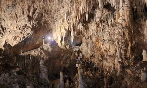 Khám phá động Thần tiên huyền diệu