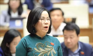 Rút ngắn thủ tục hành chính giữa cơ sở khám, chữa bệnh với người bệnh