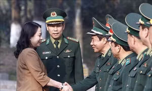Quyền Chủ tịch nước Võ Thị Ánh Xuân thăm Học viện Biên phòng