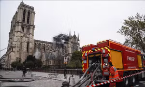Điều tra nguyên nhân cháy Nhà thờ Đức Bà Paris có thể kéo dài vài tuần