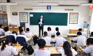 Các trường học ở Hà Nội duy trì ôn luyện linh hoạt, bám sát chương trình