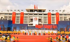 Bền bỉ 'giữ lửa' dòng nhạc cổ động trong kỷ nguyên số