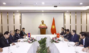 Chủ tịch Quốc hội Trần Thanh Mẫn tiếp Phó Chủ tịch Quốc hội Lào