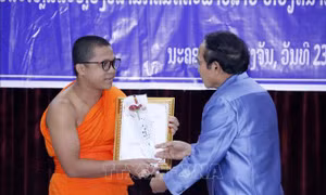 Trao giải cuộc thi sáng tác văn học nhân 60 năm quan hệ Việt Nam - Lào