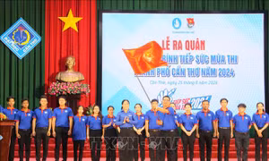 Tiếp sức mùa thi: Đón miễn phí thí sinh có hoàn cảnh đặc biệt đi thi