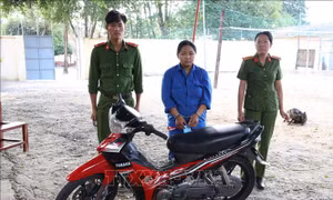 Bắt 'nữ quái' cướp tài sản của xe ôm ở Tây Ninh