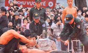 Mãn nhãn với màn biểu diễn võ thuật, khí công của lực lượng Công an nhân dân