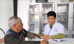 Vượt khó thực hiện mệnh lệnh từ trái tim