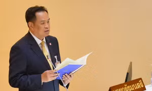 Thái Lan đình chỉ tuyên bố hòa bình với Campuchia