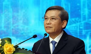 Trưởng ban Nội chính Trung ương Lê Minh Trí tiếp xúc cử tri Đồng Nai
