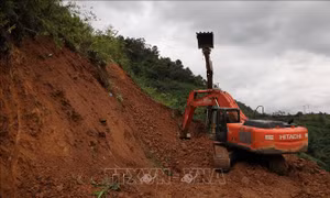 Lai Châu : Sớm thông tuyến giao thông cho vùng lũ Mường Tè