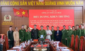 Lai Châu: Khen thưởng lực lượng phá nhanh vụ án giết người ở Tân Uyên