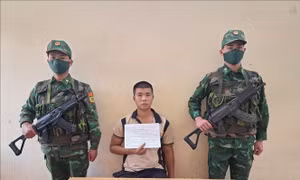 Bắt giữ các đối tượng tàng trữ trái phép chất ma túy và xuất, nhập cảnh trái phép