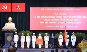 Tổng Bí thư, Chủ tịch nước trao tặng danh hiệu Anh hùng Lực lượng vũ trang cho Công an TP Hồ Chí Minh