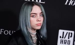 Billie Eilish lên ngôi vương Billboard với ca khúc 'Bad Guy'