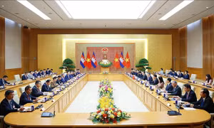 Thủ tướng Lê Minh Hưng và Thủ tướng Campuchia Hun Manet hội đàm