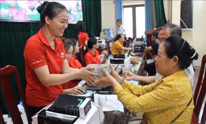 Chuyển từ 'bồi thường tài sản' sang 'tái thiết cuộc sống' cho người dân