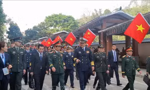 Gìn giữ đường biên giới Việt - Trung hòa bình, hữu nghị, hợp tác cùng phát triển