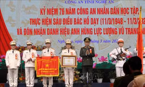 Bộ trưởng Tô Lâm trao danh hiệu Anh hùng LLVT tặng Công an Nghệ An