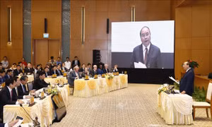 Kiên quyết không lùi bước trước khó khăn, kiên định mục tiêu tăng trưởng 
