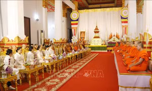 Thắm tình hữu nghị Phật giáo Việt Nam - Lào