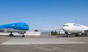 Tổng thống Pháp yêu cầu Hà Lan giải thích vụ mua cổ phần Air France-KLM