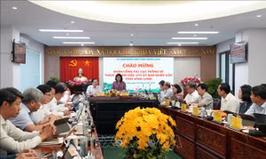 Tìm cách giải toả áp lực tăng trưởng những tháng cuối năm