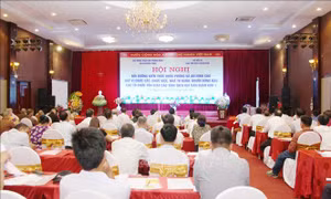 Bồi dưỡng kiến thức quốc phòng an ninh cho chức sắc tôn giáo