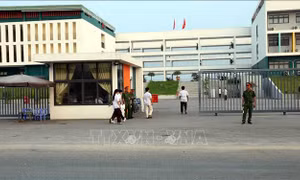 Thí sinh điểm thi Trường THPT Chuyên Tuyên Quang bước vào kỳ thi lại