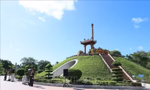 Khát vọng hòa bình của miền đất lửa 'máu và hoa'