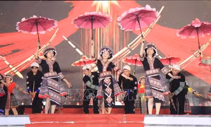 Festival Khèn Mông và Lễ hội hoa Tớ dày: Không gian trải nghiệm mới mẻ, hấp dẫn