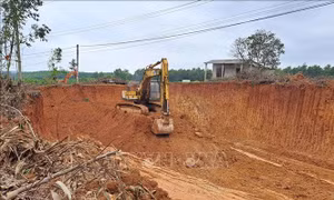 Vụ đào lấy đất trái phép ở Quảng Trị: Xem xét không nghiệm thu 23.000 m3 đất san nền bất hợp pháp