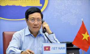 Phó Thủ tướng, Bộ trưởng Bộ Ngoại giao Phạm Bình Minh điện đàm với Ngoại trưởng Hoa Kỳ 