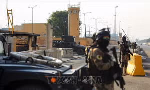 Bãi đỗ trực thăng trong khuôn viên Đại sứ quán Mỹ ở Iraq trúng tên lửa