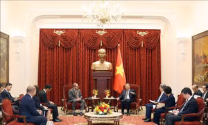 Tổng Bí thư, Chủ tịch nước Tô Lâm tiếp Chủ tịch kiêm Tổng Giám đốc Điều hành Tập đoàn Qualcomm