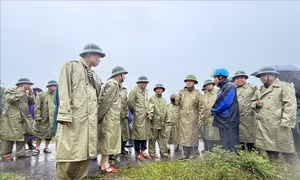 Đưa người dân khu vực nguy hiểm đến nơi an toàn, chủ động ứng phó hoàn lưu sau bão