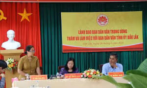 Trưởng ban Dân vận Trung ương làm việc với Ban Dân vận Tỉnh ủy Đắk Lắk