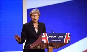 Thủ tướng Anh để ngỏ khả năng kéo dài thời kỳ chuyển tiếp Brexit thêm vài tháng