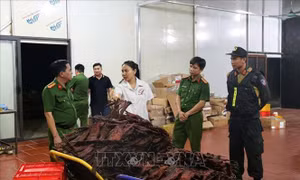 Hàng trăm tấn thịt sấy khô 'Đặc sản vùng cao' có nguyên liệu nhập từ Ân Độ
