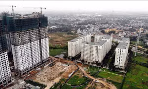 Môi giới bất động sản 'xoay xở' trong mùa dịch