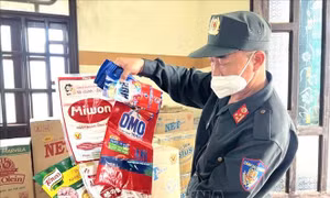 Triệt phá đường dây làm giả hàng hóa, thực phẩm quy mô lớn