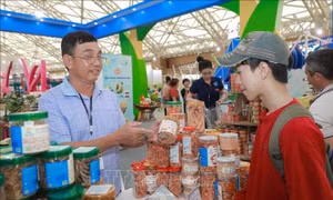 Hội chợ Mùa Thu: Ẩm thực sông nước miền Tây 'níu chân' du khách