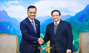 Thủ tướng Phạm Minh Chính tiếp Phó Thủ tướng, Bộ trưởng Bộ Nội vụ Campuchia