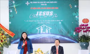 Trưởng ban Dân vận Trung ương chúc mừng Giáng sinh Hội thánh Tin lành Việt Nam