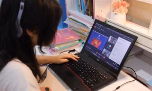 Tháo gỡ khó khăn, hỗ trợ học sinh tại Bình Dương không có thiết bị học trực tuyến