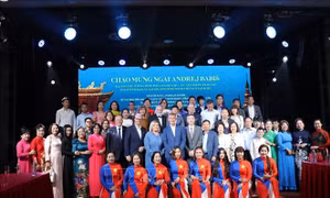 Nối dài nhịp cầu Việt Nam - Séc