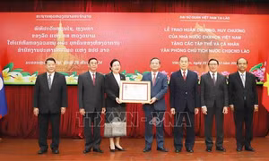Trao Huân chương, Huy chương của Nhà nước Việt Nam tặng tập thể, cá nhân Văn phòng Chủ tịch nước Lào