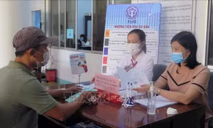 Phú Yên: Thủ tục nhanh gọn, người lao động sớm nhận được hỗ trợ của Chính phủ